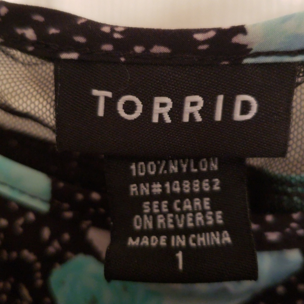 Torrid blouse - Picture 2 of 3